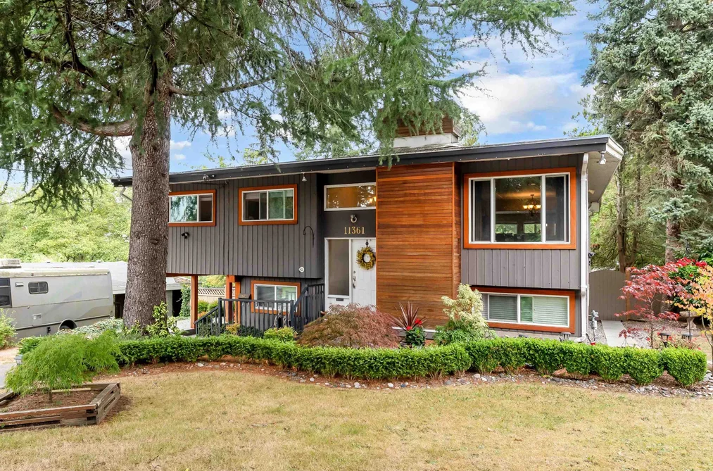 House for sale at 11361 96 Avenue Surrey British Columbia - MLS: R3164004