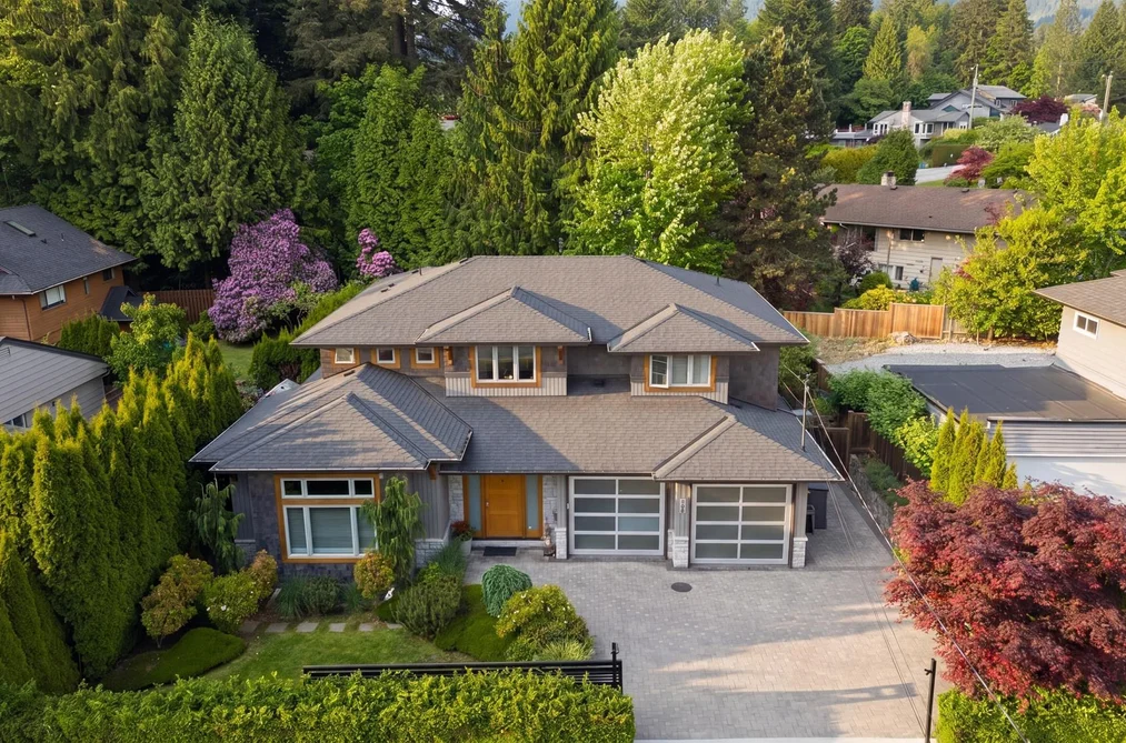 House for sale at 1138 Ridgewood Drive North Vancouver British Columbia - MLS: R3126390