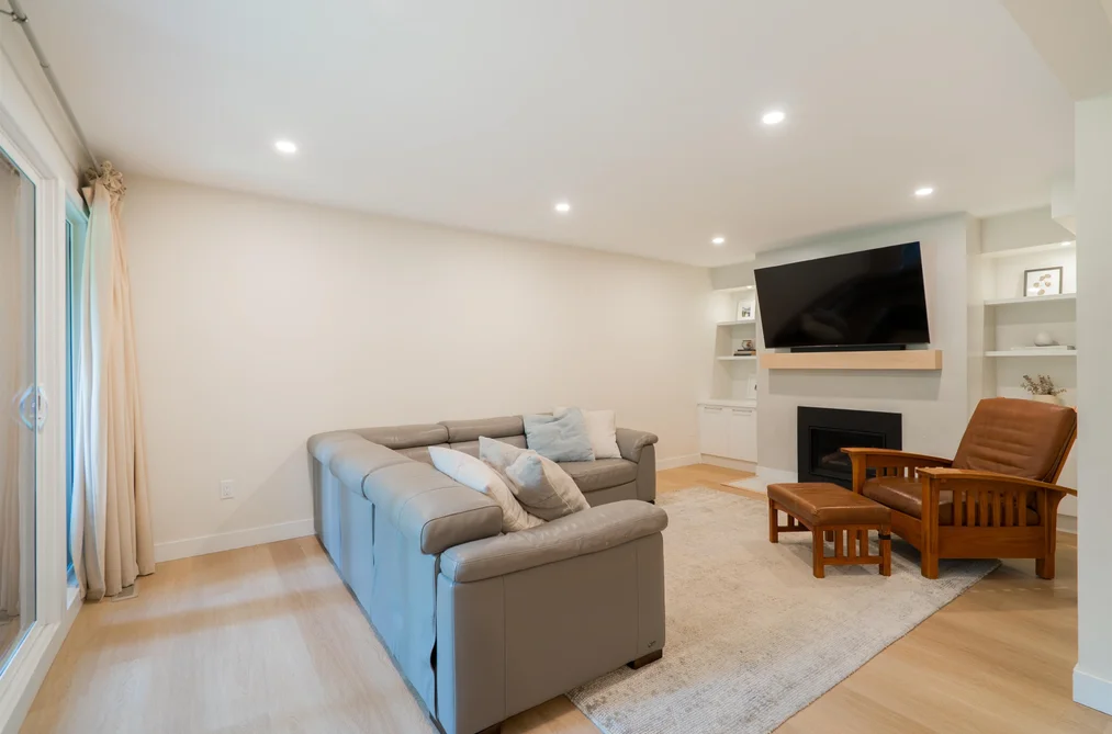 1139 HERITAGE BOULEVARD, North Vancouver BC V7J 3G8, North Vancouver BC — Residential for Sale — Photo 3 of 40