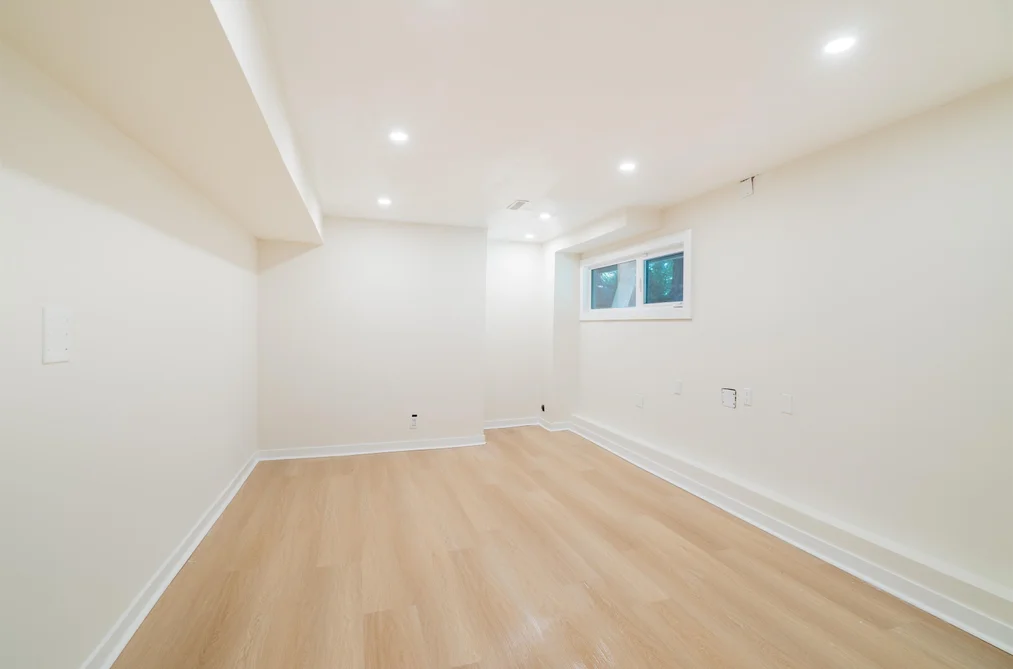 1139 HERITAGE BOULEVARD, North Vancouver BC V7J 3G8, North Vancouver BC — Residential for Sale — Photo 35 of 40