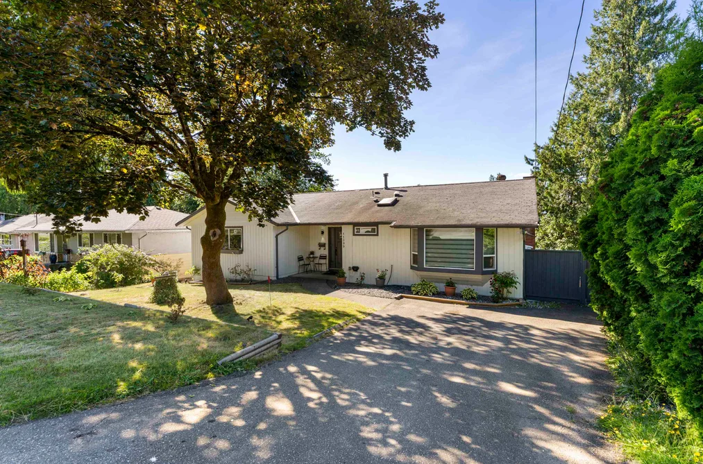 House for sale at 11399 S Loughren Drive Surrey British Columbia - MLS: R3135926