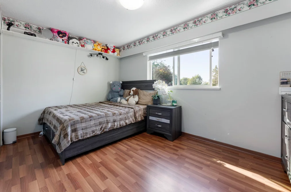 11399 S LOUGHREN DRIVE, Surrey BC V3R 4Z5, Surrey BC — Residential for Sale — Photo 25 of 37