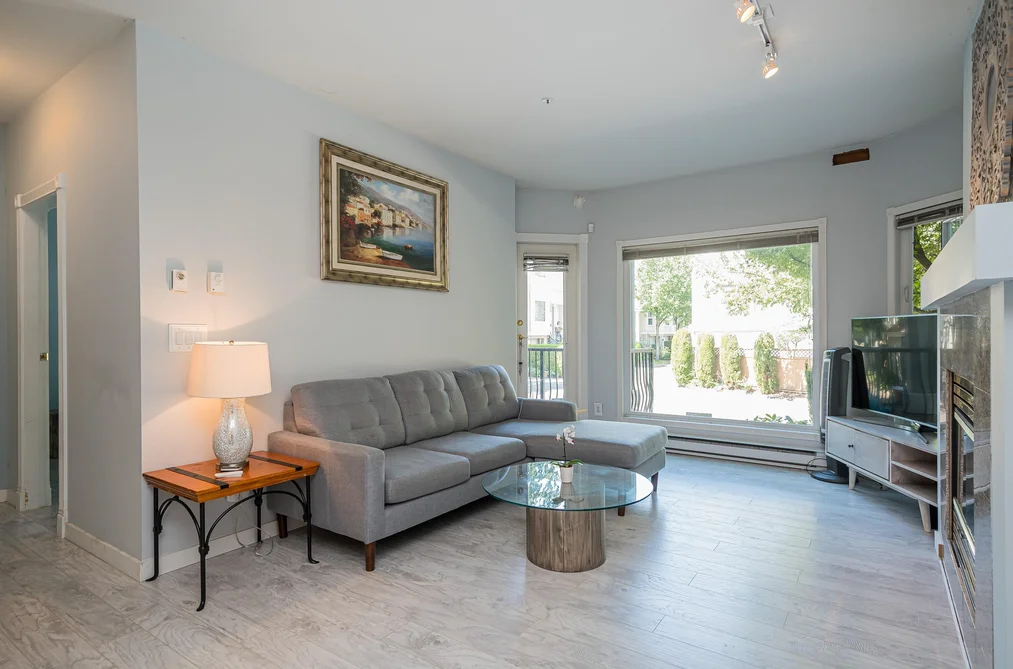 Condo for sale at 114 10320 156 Street Surrey British Columbia - MLS: R3108056