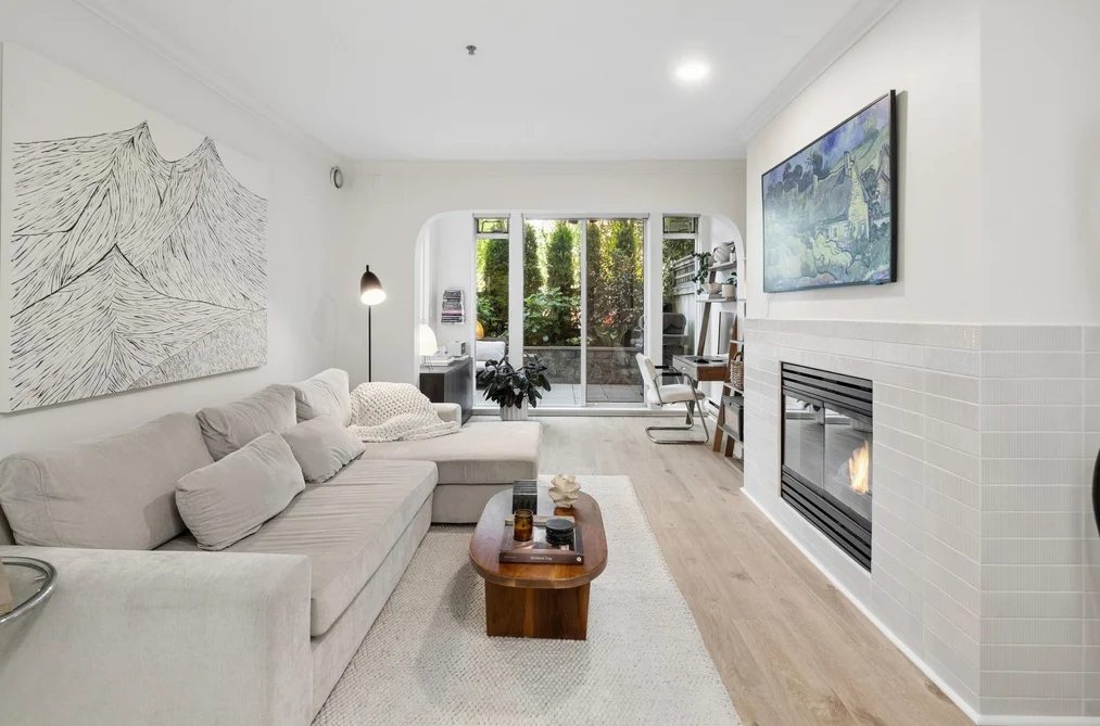 114 155 E 3RD STREET, North Vancouver BC V7L 1E5, North Vancouver BC — Residential for Sale - Photo 2