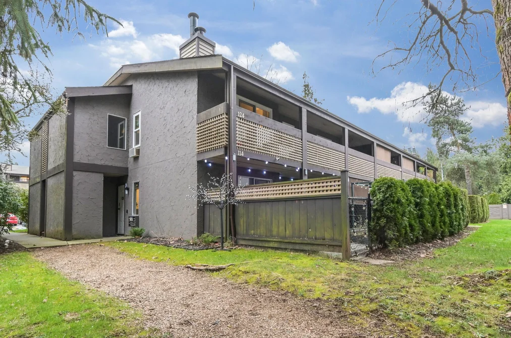 Townhouse for sale at 114 34909 Old Yale Road Abbotsford British Columbia - MLS: R3112240