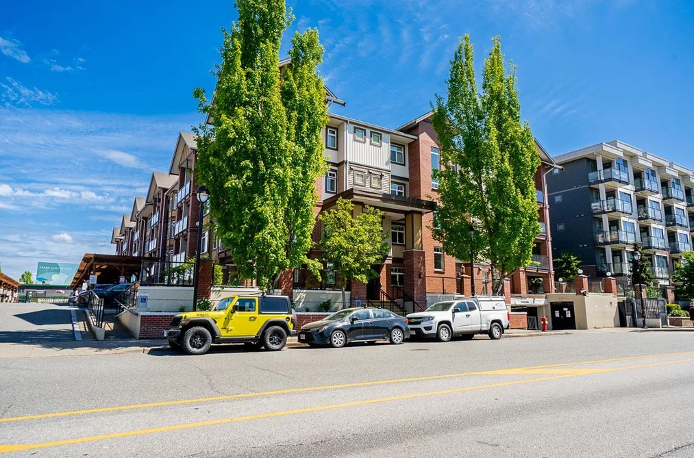 Condo for sale at 114 5650 201a Street Langley British Columbia - MLS: R3125991