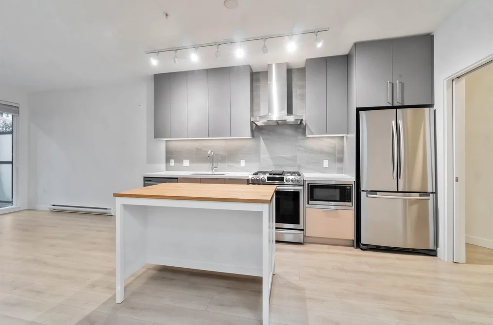 114 603 REGAN AVENUE, Coquitlam BC V3J 0K2, Coquitlam BC — Residential for Sale - Photo 2