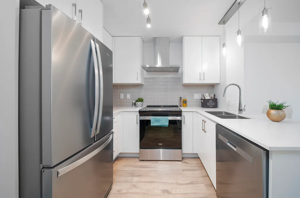 114 6338 KING GEORGE BOULEVARD, Surrey BC V3X 1E9, Surrey BC — Residential for Sale - Photo 2