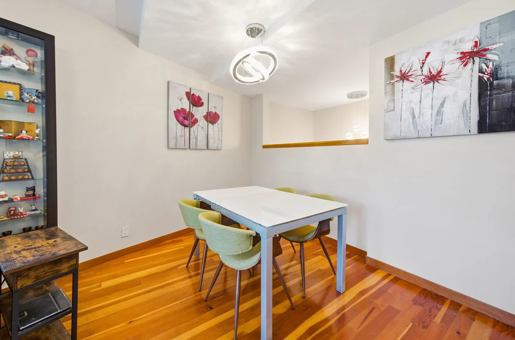 114 8 RENAISSANCE SQUARE, New Westminster BC V3M 7A9, New Westminster BC — Residential for Sale — Photo 15 of 40