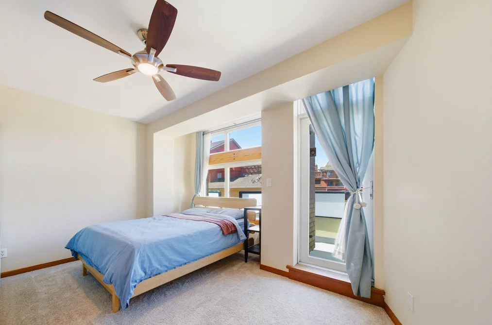 114 8 RENAISSANCE SQUARE, New Westminster BC V3M 7A9, New Westminster BC — Residential for Sale — Photo 24 of 40