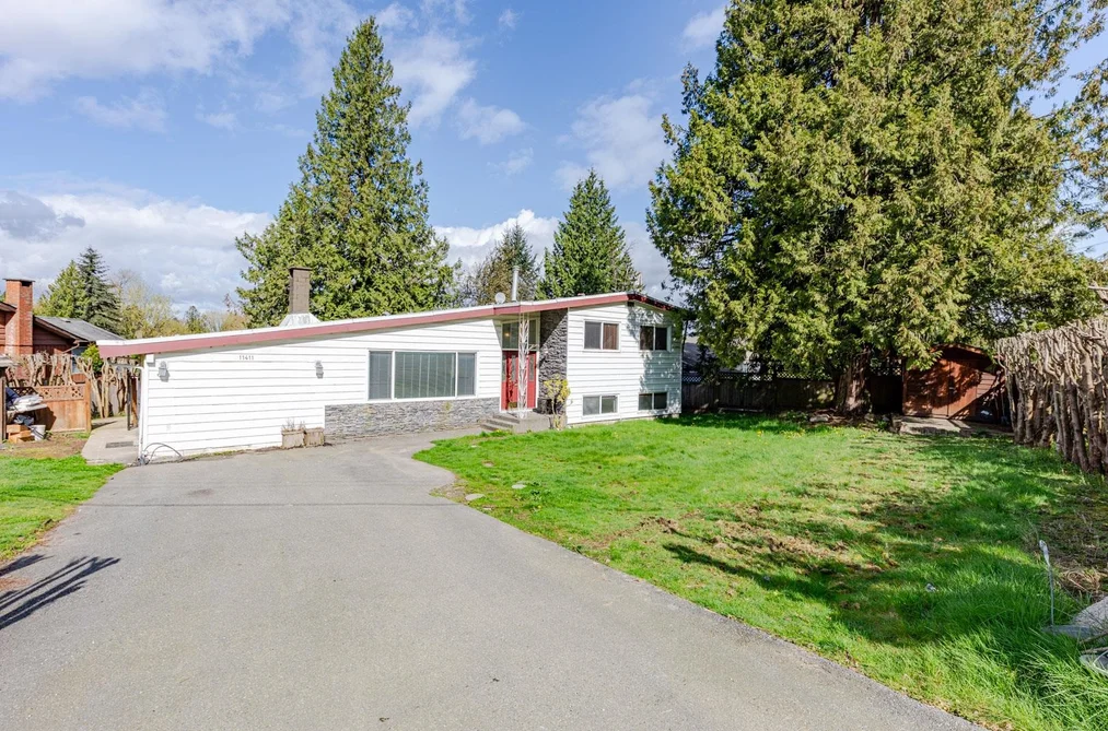 11411 LOUGHREN DRIVE, Surrey BC V3R 4Z5, Surrey BC — Residential for Sale - Photo 2