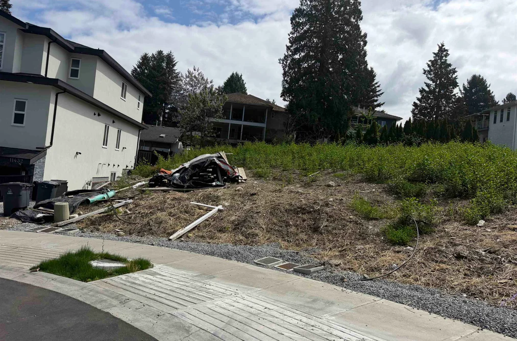 Property for sale at 11416 138a Street Surrey British Columbia - MLS: R3118710