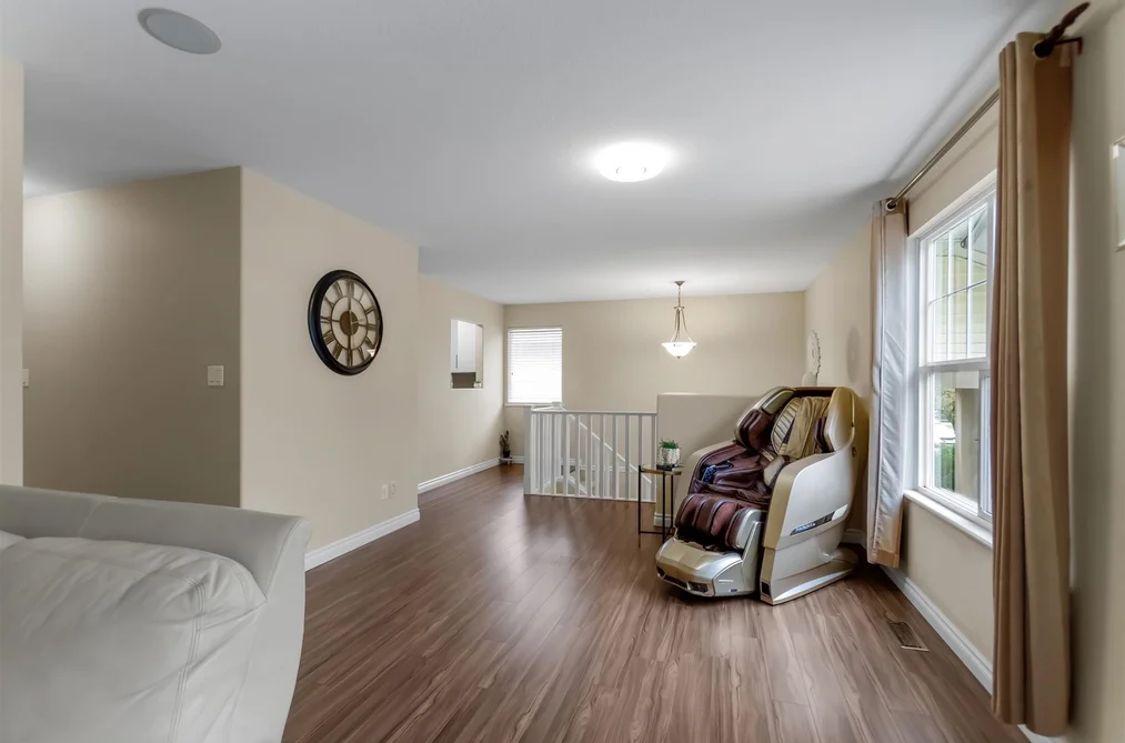 11469 207 STREET, Maple Ridge BC V2X 1W9, Maple Ridge BC — Residential for Sale - Photo 4