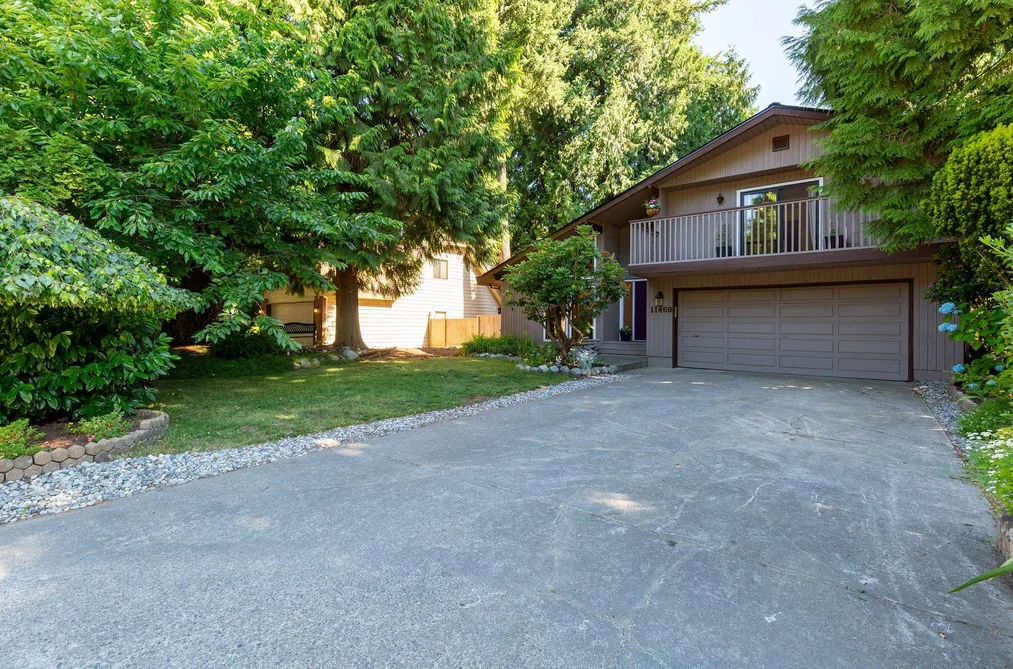 11469 LYON ROAD, Delta BC V4E 2K1, Delta BC — Residential for Sale — Photo 2 of 40