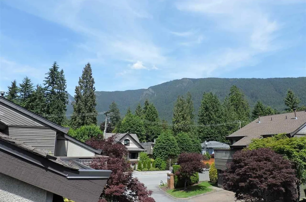1147 MONTROYAL BOULEVARD, North Vancouver BC V7R 2H8, North Vancouver BC — Residential for Sale - Photo 4