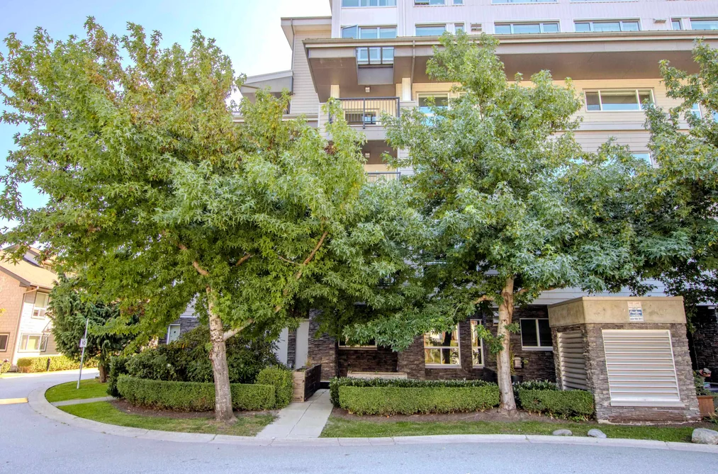 Condo for sale at 115 1212 Main Street Squamish British Columbia - MLS: R3165432
