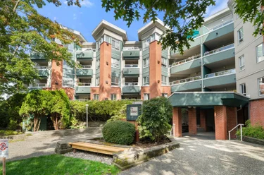 128 W 8th St Unit 115, North Vancouver, BC - MLS: R3172971