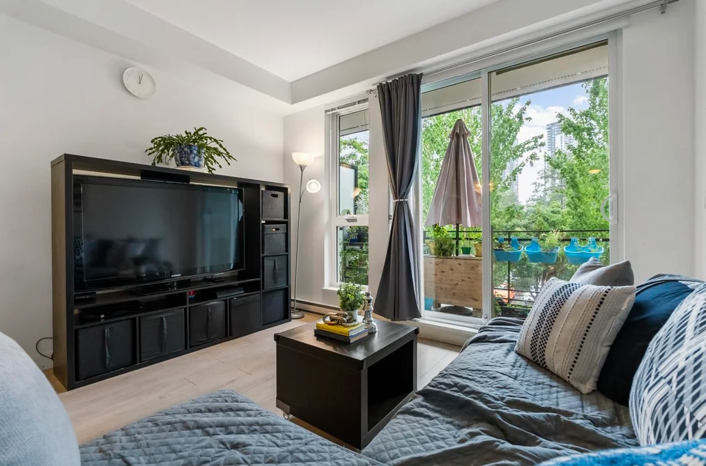 Condo for sale at 115 13919 Fraser Highway Surrey British Columbia - MLS: R3140959