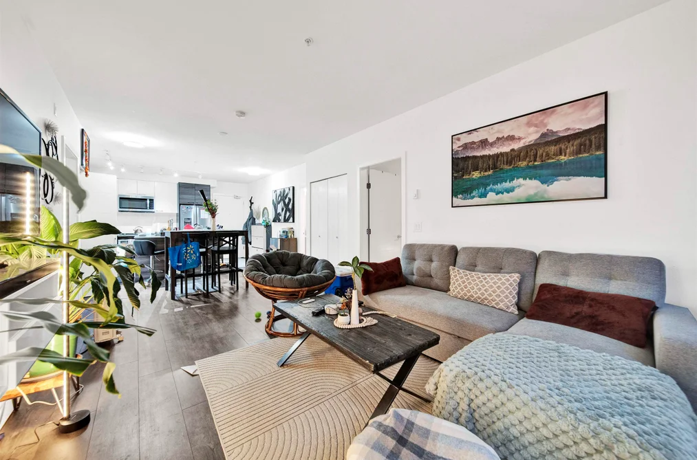 Condo for sale at 115 13963 105 Boulevard Surrey British Columbia - MLS: R3127163