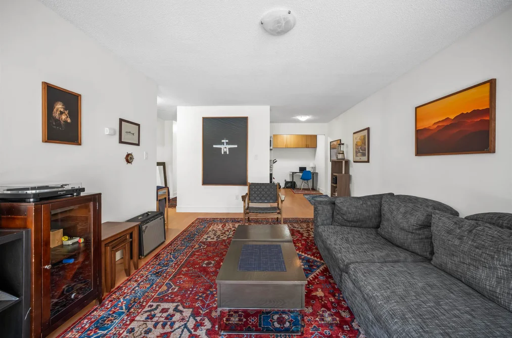 Condo for sale at 115 170 E 3rd Street North Vancouver British Columbia - MLS: R3167652