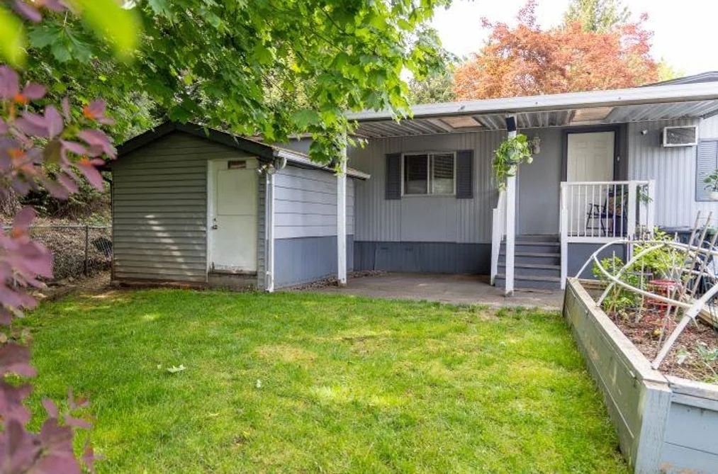 115 8220 KING GEORGE HIGHWAY, Surrey BC V3W 6E1, Surrey BC — Residential for Sale - Photo 3