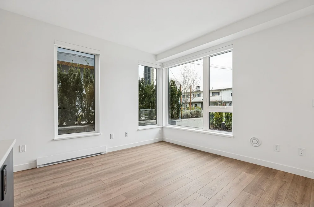 115 921 GRANT STREET, Coquitlam BC V3J 0S2, Coquitlam BC — Residential for Sale - Photo 4