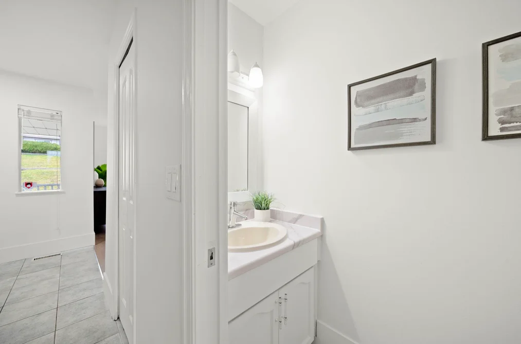 115 WARRICK STREET, Coquitlam BC V3K 5L3, Coquitlam BC — Residential for Sale - Photo 3