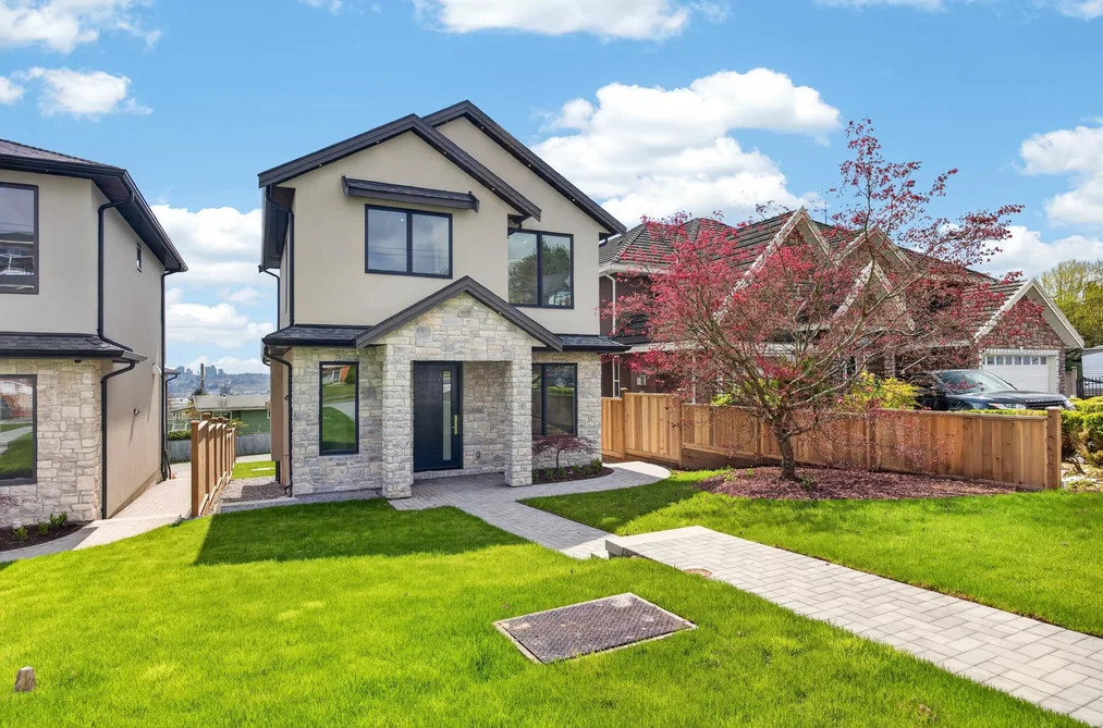 House for sale at 1150 Charland Avenue Coquitlam British Columbia - MLS: R3115345