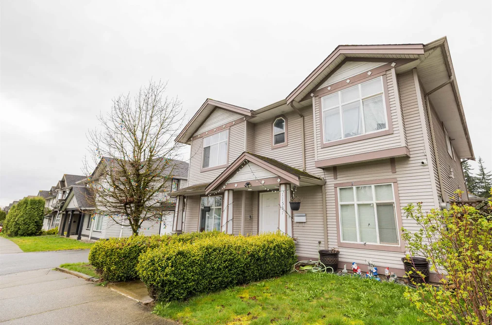 House for sale at 11537 240 Street Maple Ridge British Columbia - MLS: R3109911
