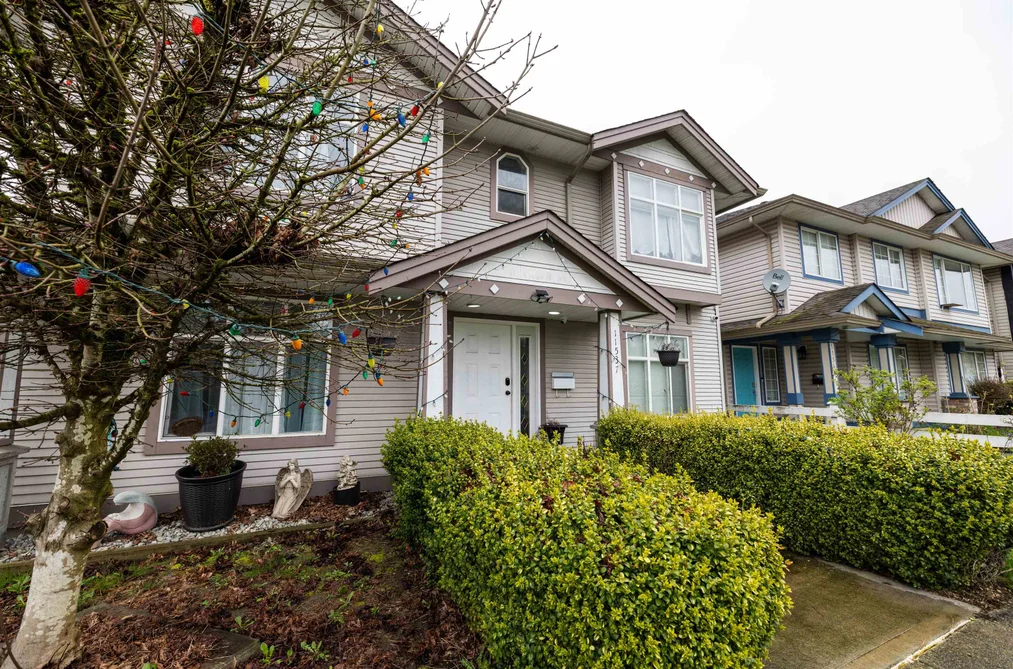 11537 240 STREET, Maple Ridge BC V2W 1A3, Maple Ridge BC — Residential for Sale - Photo 3