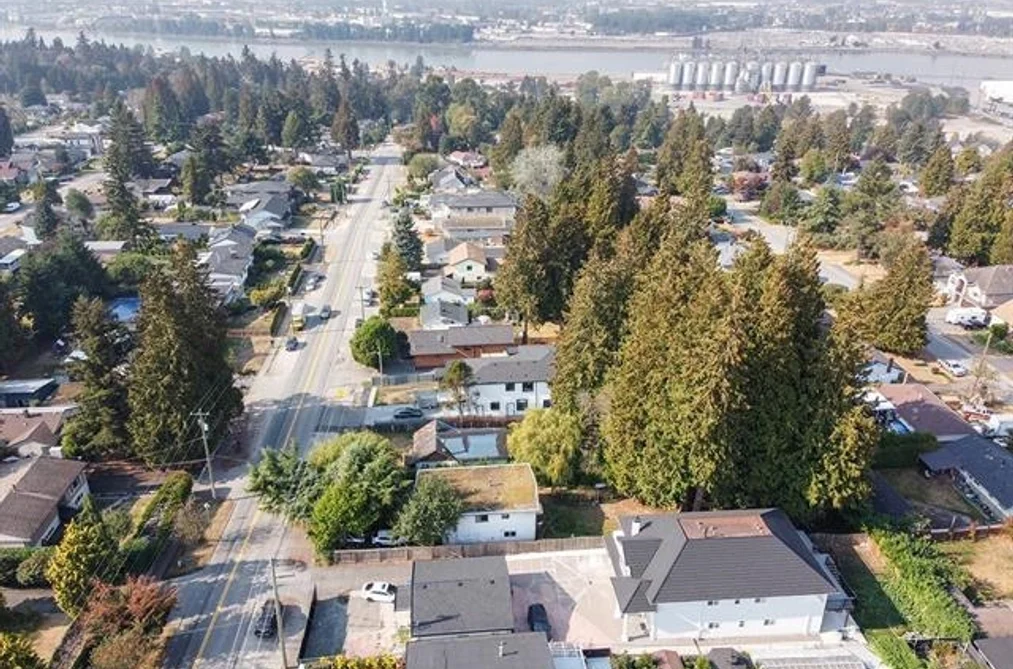 11539 96 AVENUE, Surrey BC V3V 1V8, Surrey BC — Residential for Sale - Photo 2
