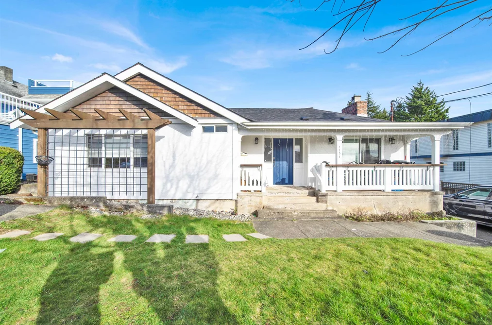 House for sale at 1154 Finlay Street Surrey British Columbia - MLS: R3099779