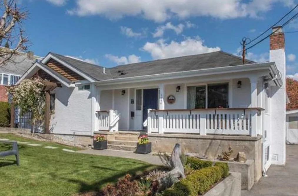 1154 Finlay St, White Rock, BC - MLS: R3177268