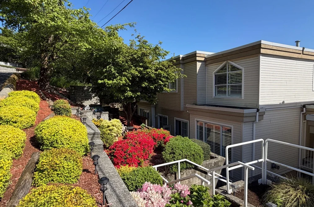 1157 VIDAL STREET, White Rock BC V4B 3T4, White Rock BC — Residential for Sale - Photo 2
