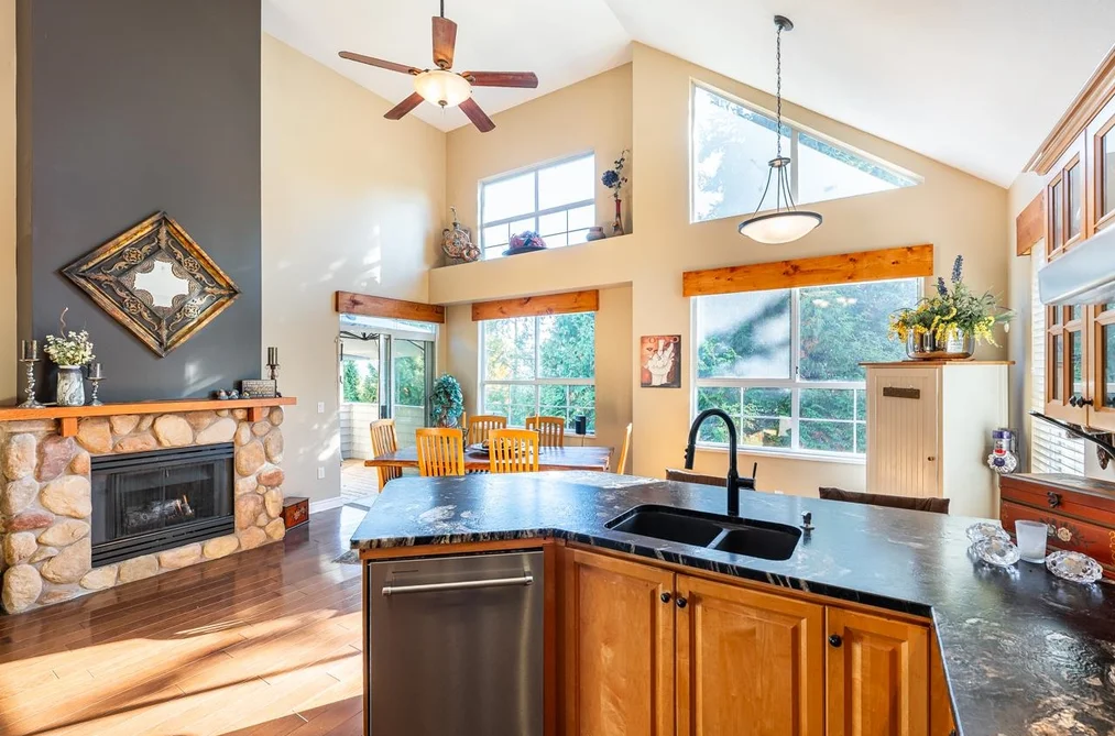 116 1465 PARKWAY BOULEVARD, Coquitlam BC V3E 3E6, Coquitlam BC — Residential for Sale - Photo 6