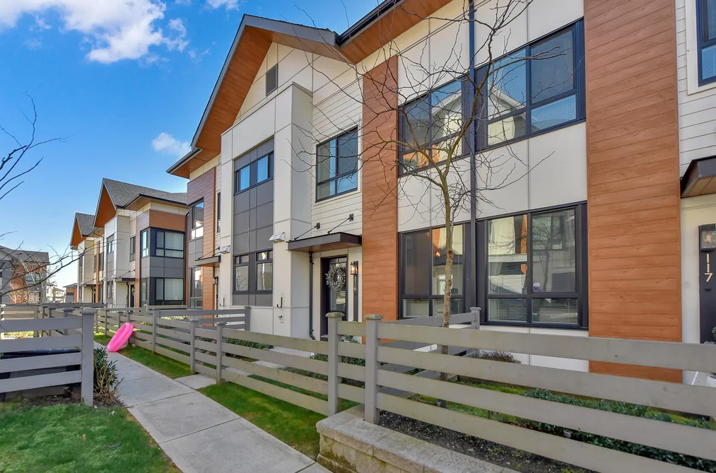 116-15111 Edmund Drive, Surrey, BC - Townhouse for Sale - Photo 3 of 40 116-15111 Edmund Drive, Surrey, BC - Townhouse for Sale - Photo 3 of 40