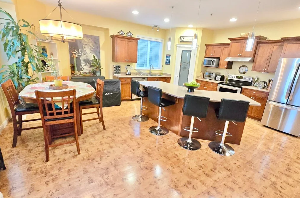 116 21868 LOUGHEED HIGHWAY, Maple Ridge BC V2X 2S4, Maple Ridge BC — Residential for Sale - Photo 3