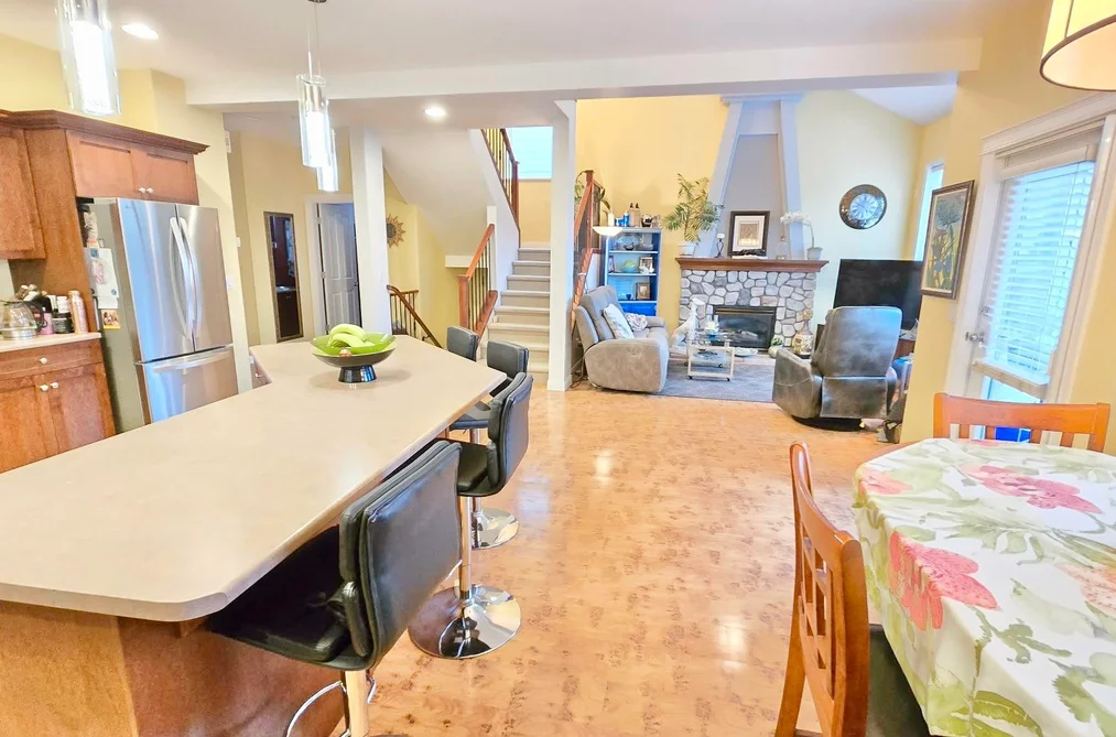 116 21868 LOUGHEED HIGHWAY, Maple Ridge BC V2X 2S4, Maple Ridge BC — Residential for Sale - Photo 4
