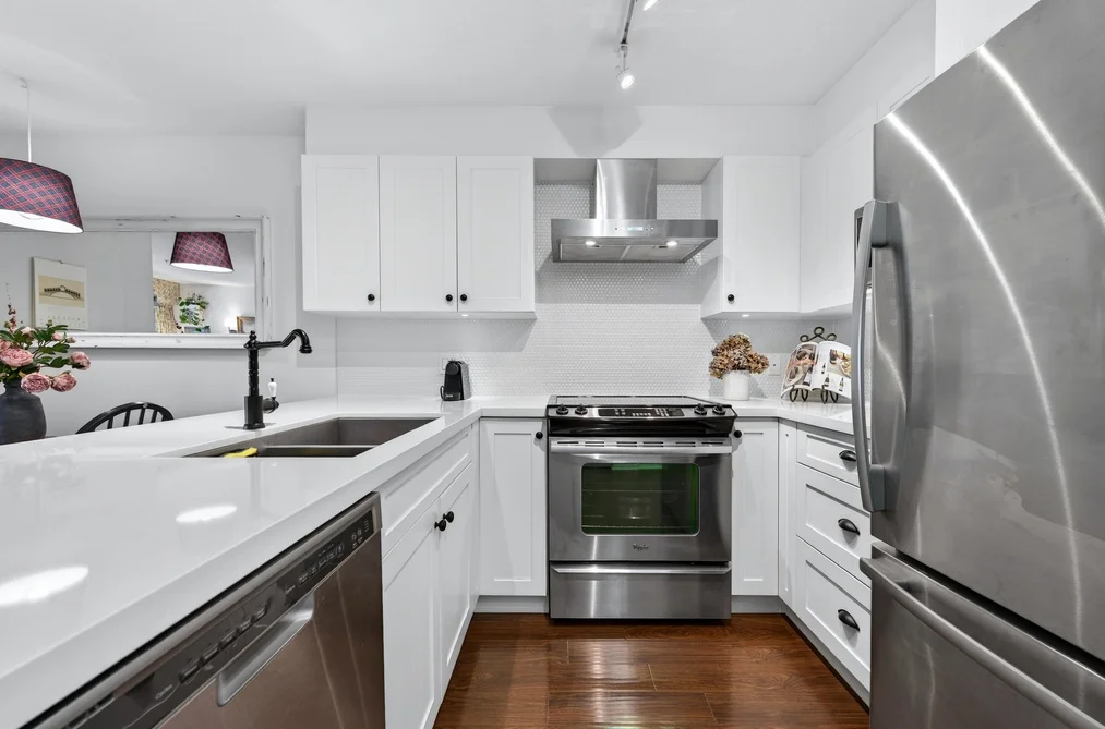 116 500 ROYAL AVENUE, New Westminster BC V3L 0G5, New Westminster BC — Residential for Sale - Photo 2
