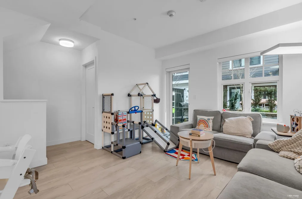 116 678 FAIRVIEW STREET, Coquitlam BC V3J 0N1, Coquitlam BC — Residential for Sale - Photo 5
