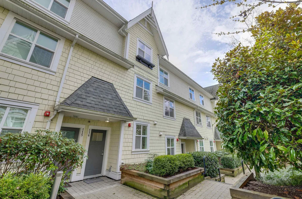 Townhouse for sale at 116 7250 18th Avenue Burnaby British Columbia - MLS: R3095097