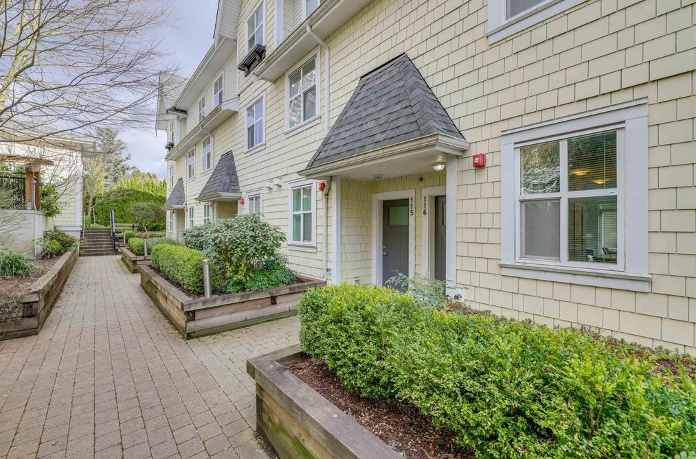 116 7250 18TH AVENUE, Burnaby BC V3N 1H3, Burnaby BC — Residential for Sale - Photo 2