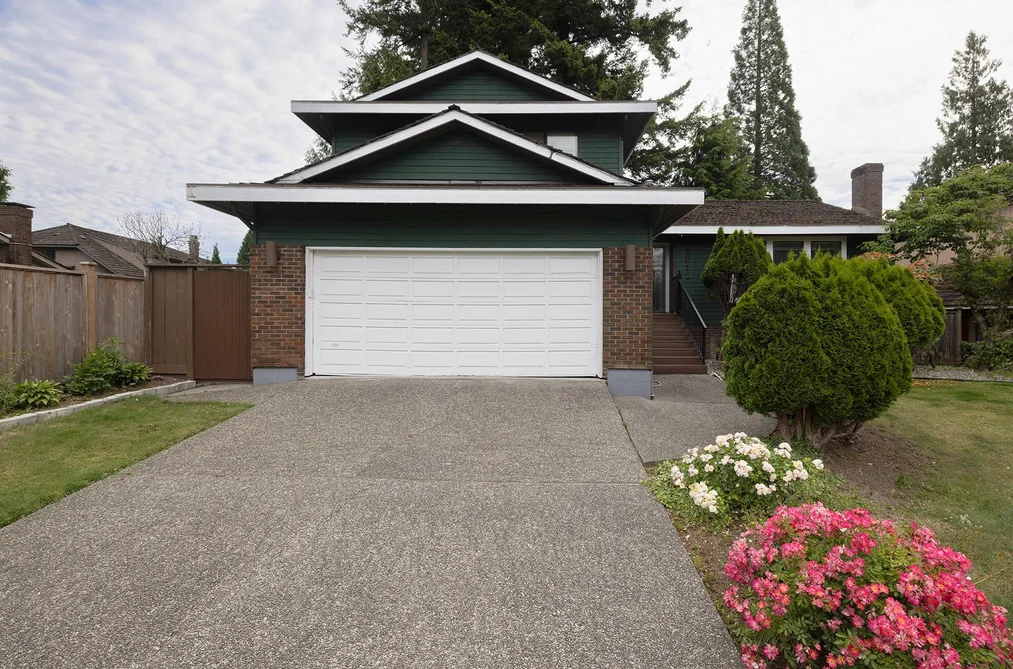 House for sale at 11612 Summit Crescent Delta British Columbia - MLS: R3135275