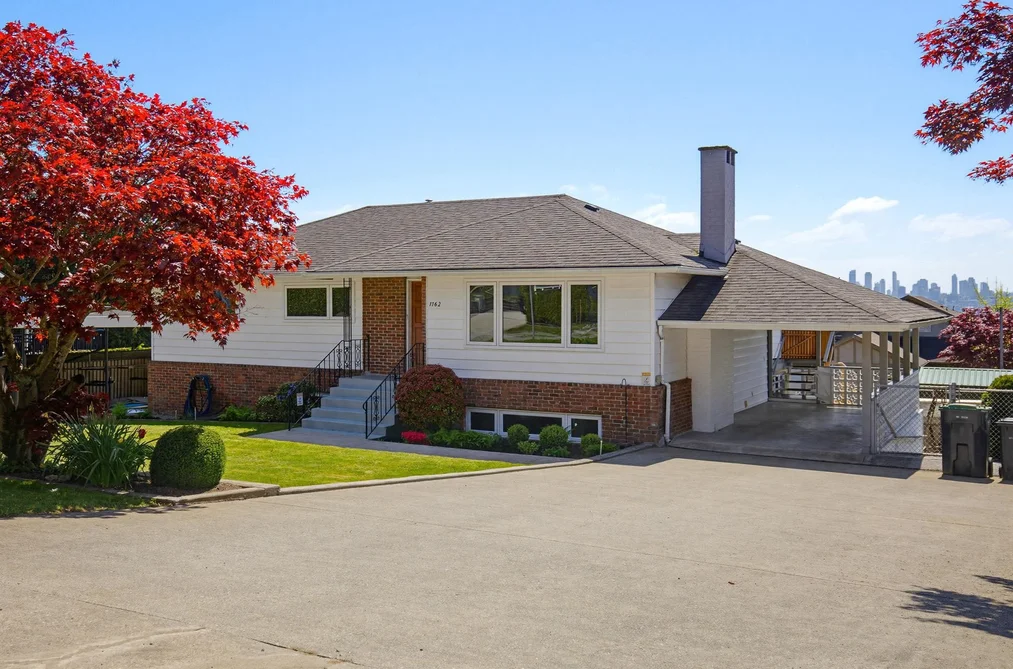 House for sale at 1162 Madore Avenue Coquitlam British Columbia - MLS: R3119037