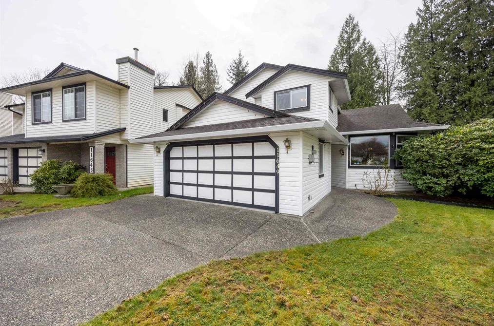 11649 202B STREET, Maple Ridge BC V2X 0E2, Maple Ridge BC — Residential for Sale - Photo 2