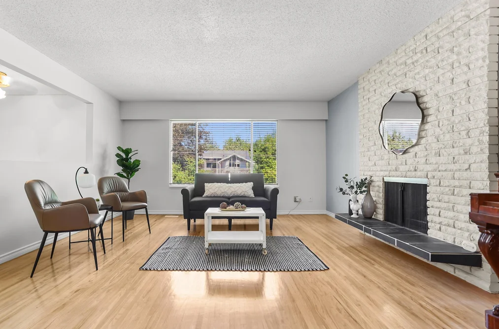 11663 MORRIS STREET, Maple Ridge BC V2X 5C5, Maple Ridge BC — Residential for Sale - Photo 2