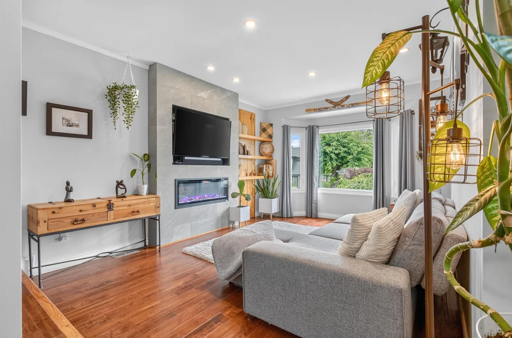 1167 CASTLE CRESCENT, Port Coquitlam BC V3C 5E3, Port Coquitlam BC — Residential for Sale — Photo 3 of 40