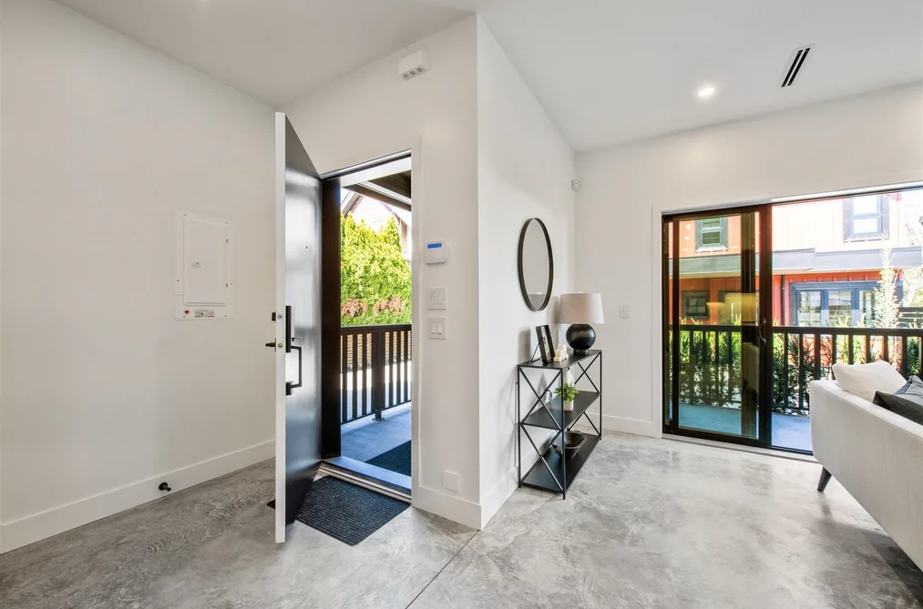 1168 E 26TH AVENUE, Vancouver BC V5V 2J7, Vancouver BC — Residential for Sale - Photo 3
