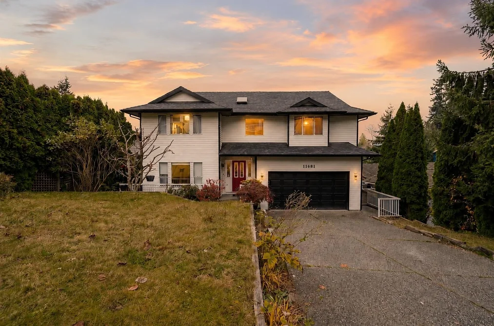 House for sale at 11681 99a Avenue Surrey British Columbia - MLS: R3157951