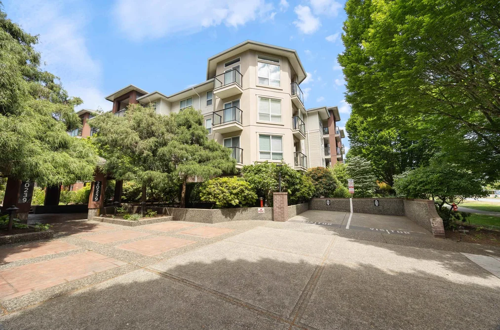 Condo for sale at 117 20259 Michaud Crescent Langley British Columbia - MLS: R3156784